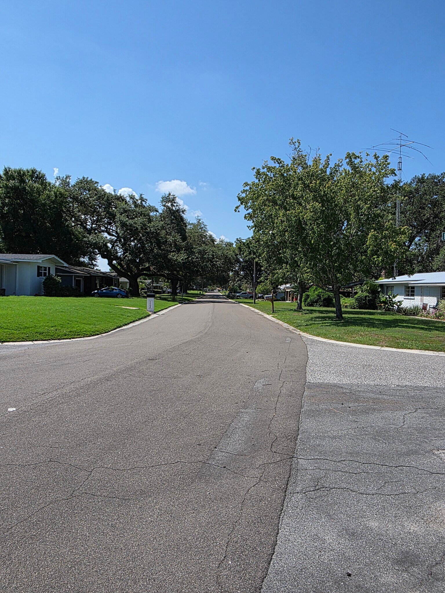 Building Photo - 1641 Meadowbrook Ave