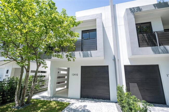 Building Photo - 1241 SW 23rd St