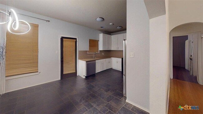 Building Photo - 6705 Rosita Oak Dr