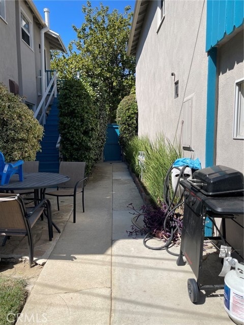Building Photo - 1104 Graynold Ave