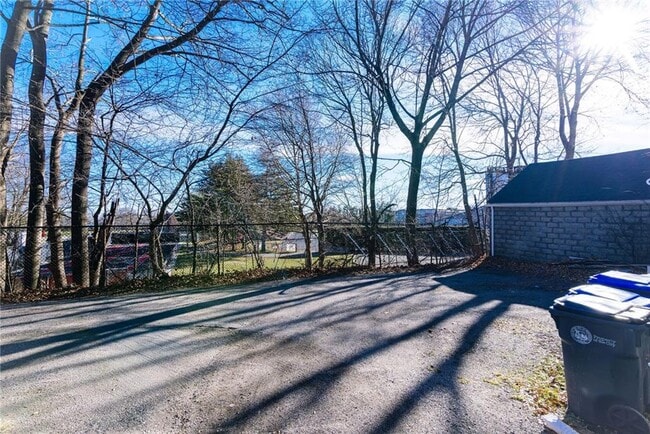 Building Photo - 30 Taft Ave