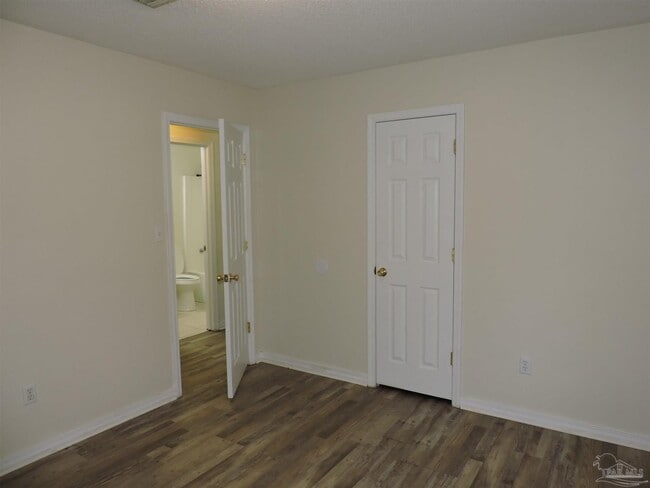 Building Photo - 4911 Yacht Harbor Cir