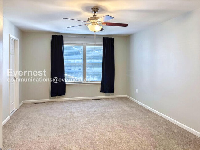 Building Photo - 8134 Villaggio Dr