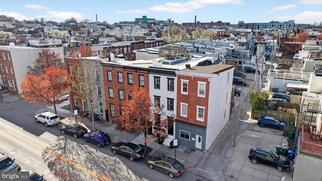 Building Photo - 7 E Fort Ave