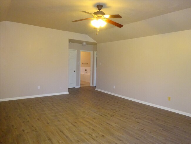 Building Photo - 4918 Landward Ln