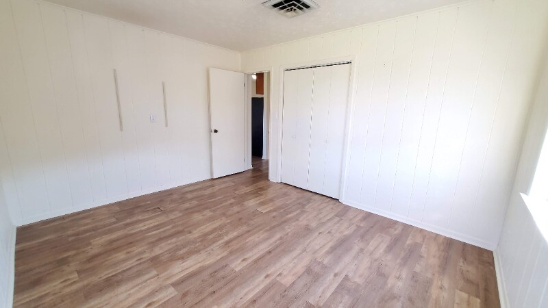 Building Photo - 210 Bolton Cir