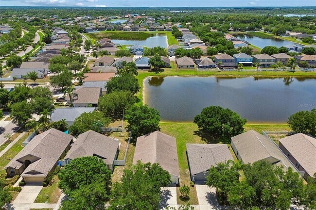 Building Photo - 2222 Roanoke Springs Dr