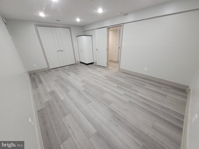 Building Photo - 2710 Rose Valley Dr