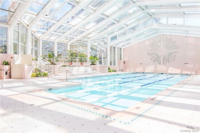 Building Photo - 4 Martine Ave