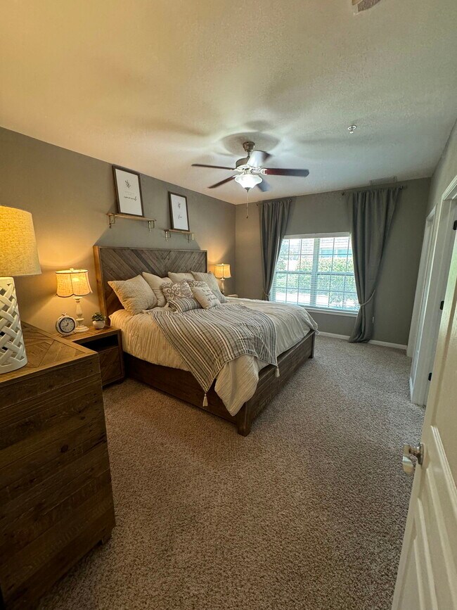 Building Photo - 1031 Farm to Market Road 2931 Apt #817, Au...