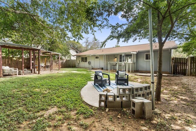 Building Photo - 2508 Cockburn Dr