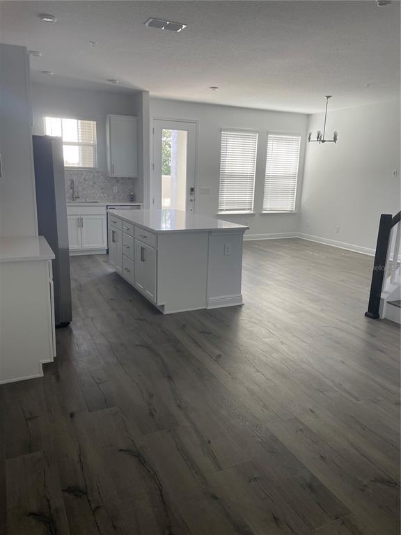 Building Photo - 6919 Nemours Pkwy