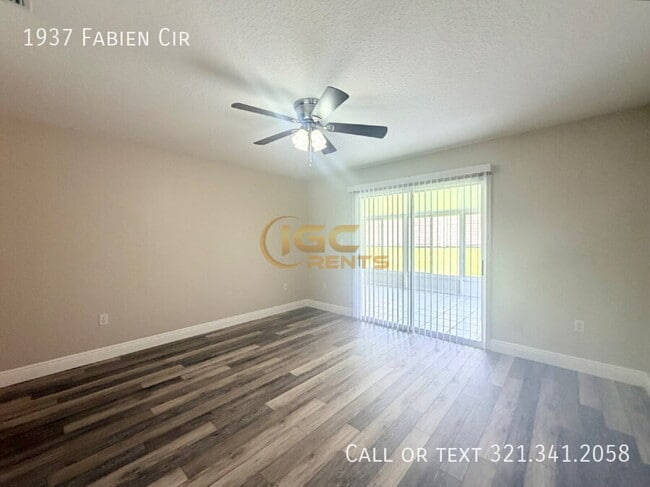 Building Photo - 1937 Fabien Cir
