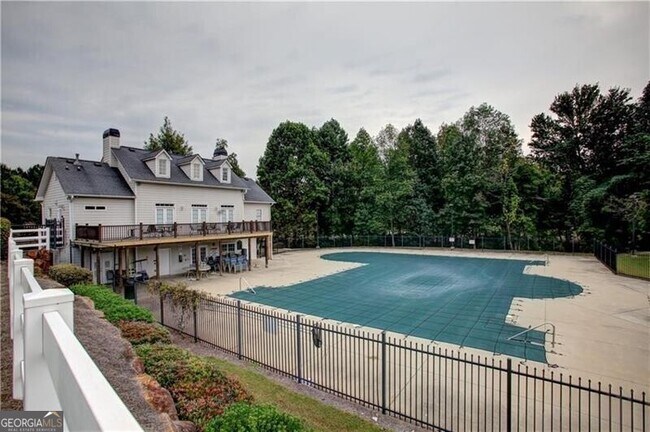 Building Photo - 1943 Hoods Fort Cir NW