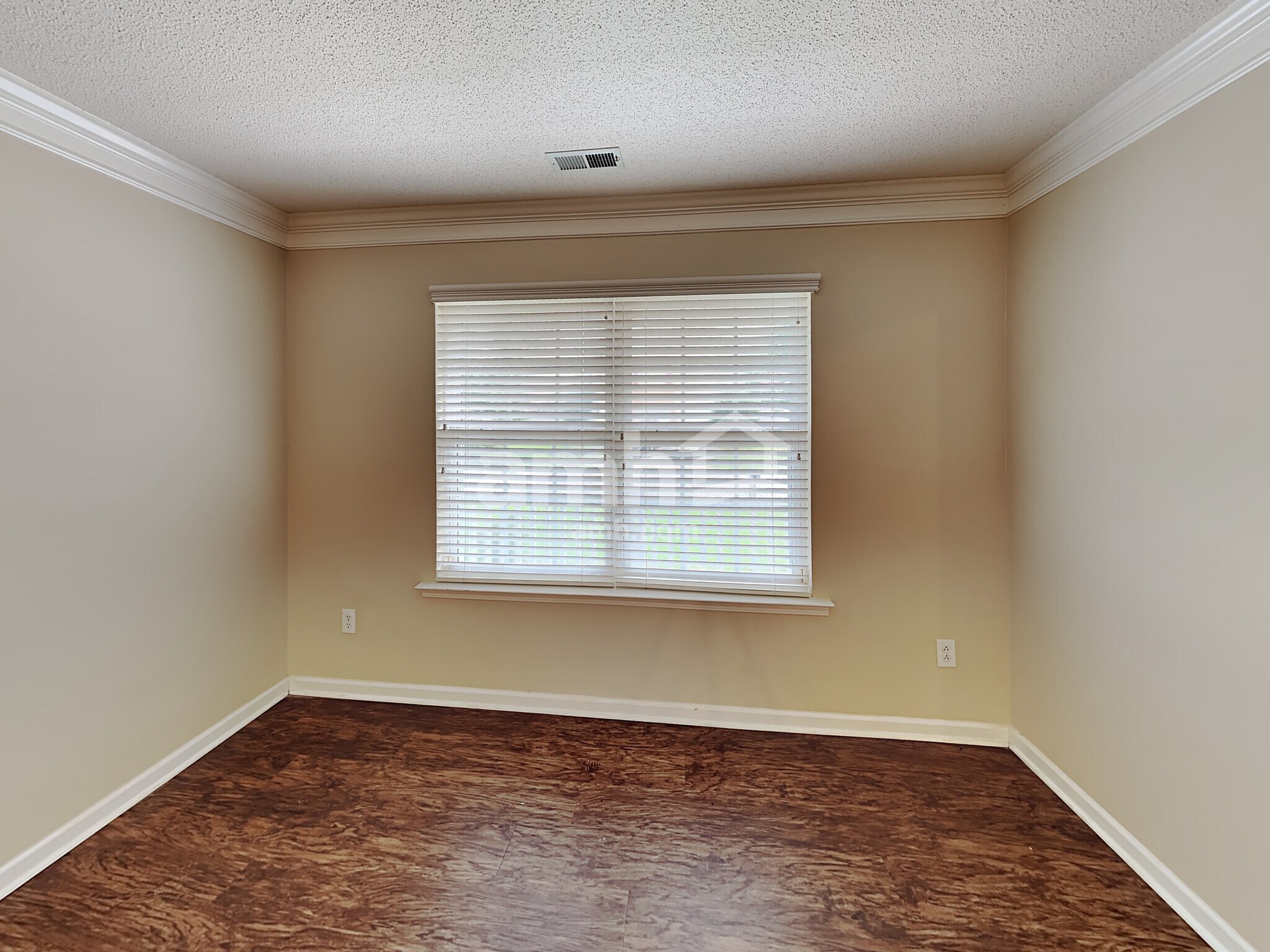 Building Photo - 4928 Alenja Ln