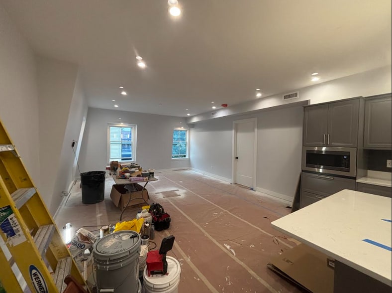 Building Photo - 12 Aldersey St