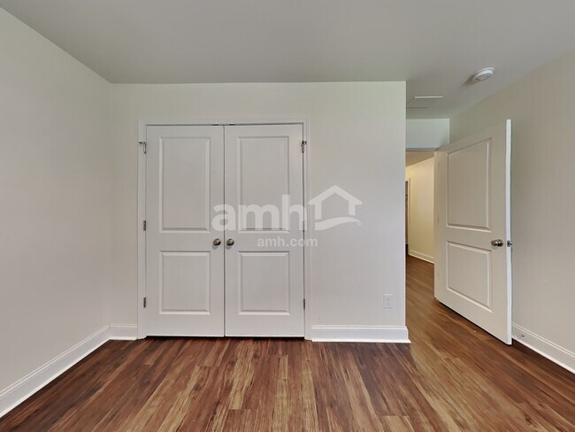 Building Photo - 199 Columns Rd