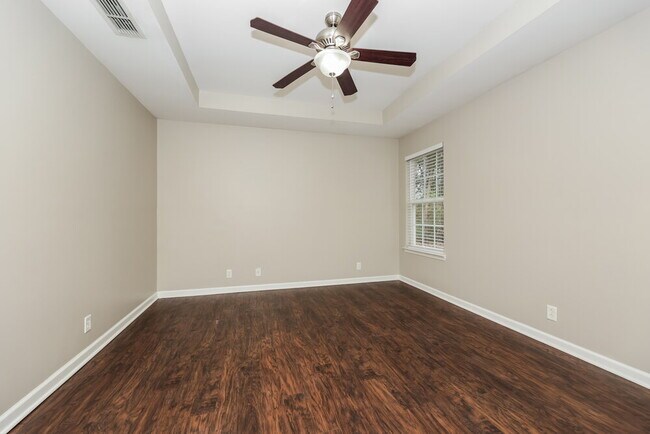 Building Photo - 2013 St Andrews Dr