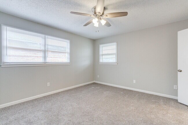 Building Photo - 4916 46th St