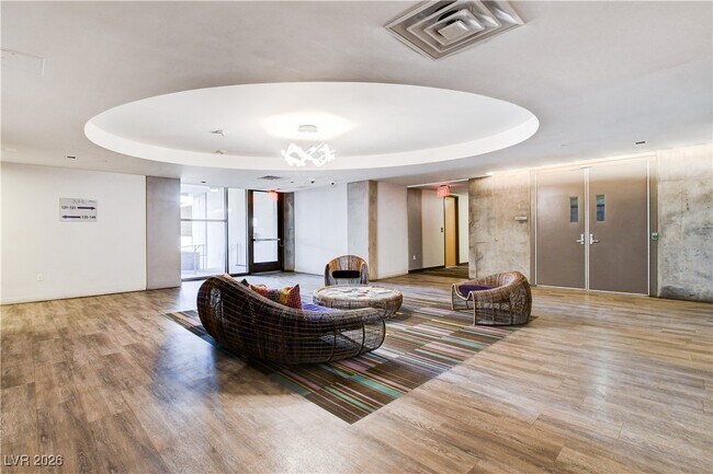 Building Photo - 353 E Bonneville Ave