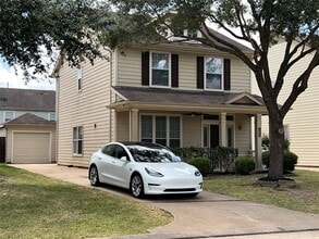 Building Photo - 18823 S Lyford Dr