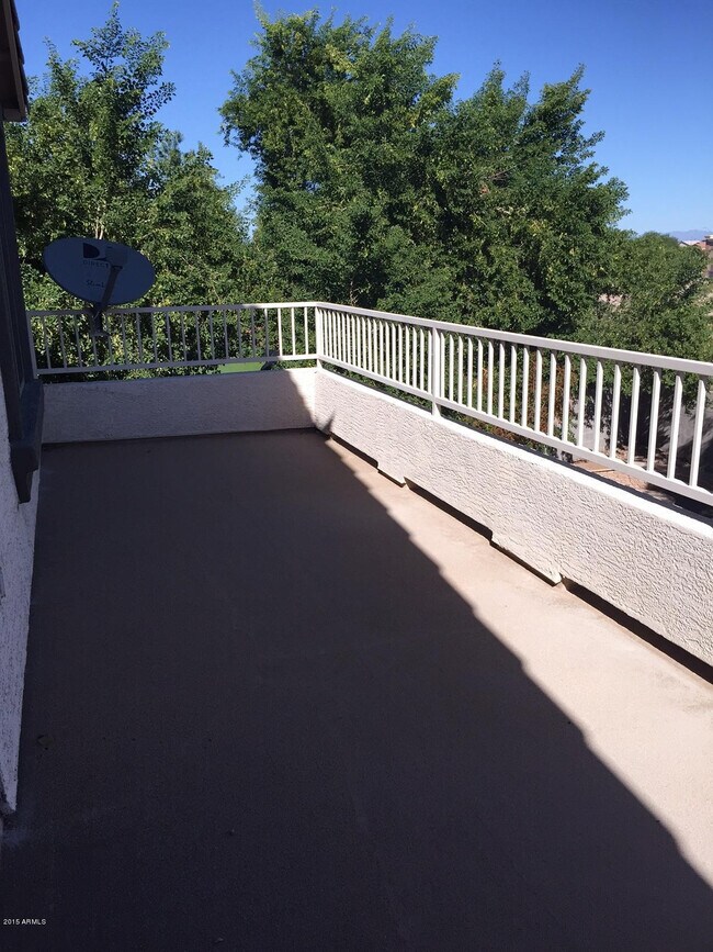 Building Photo - 15143 N 172nd Dr