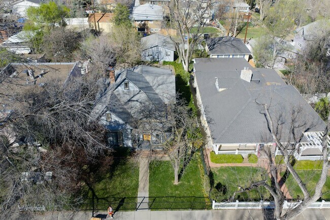 Building Photo - Historic Mount Vernon 4x1.5 Home Steps from Downtown Prescott