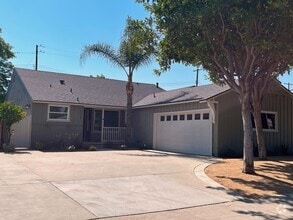Building Photo - 6945 Cedros Ave