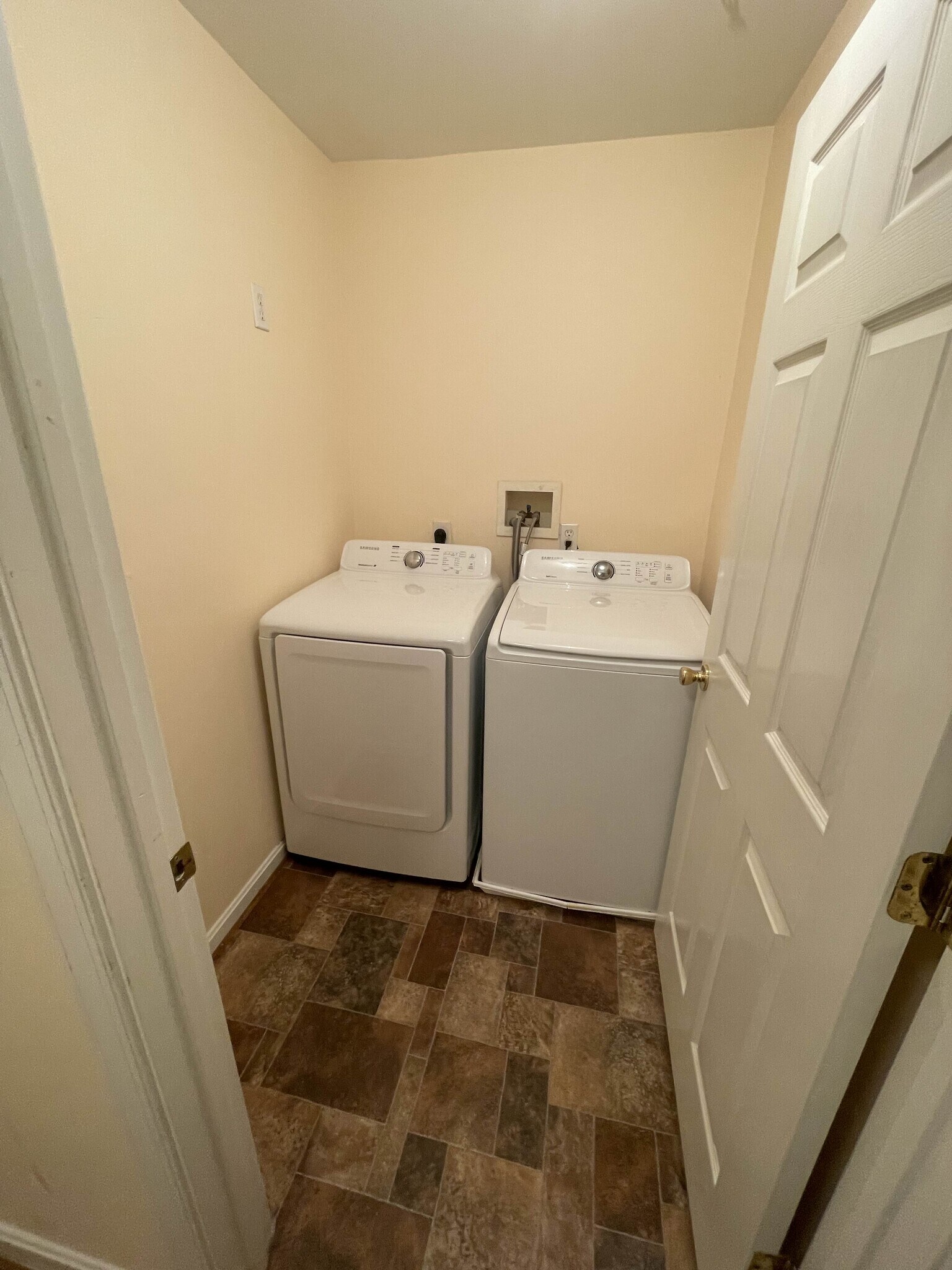 Building Photo - 18815 Sparkling Water Dr