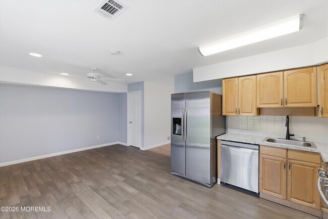 Building Photo - 280 Fairfield Pl