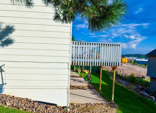 Building Photo - 1426 Territory Trail