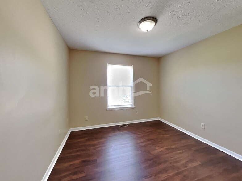 Building Photo - 1610 Winding Creek Trl