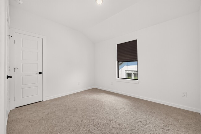 Building Photo - 29746 Burcreek Ln