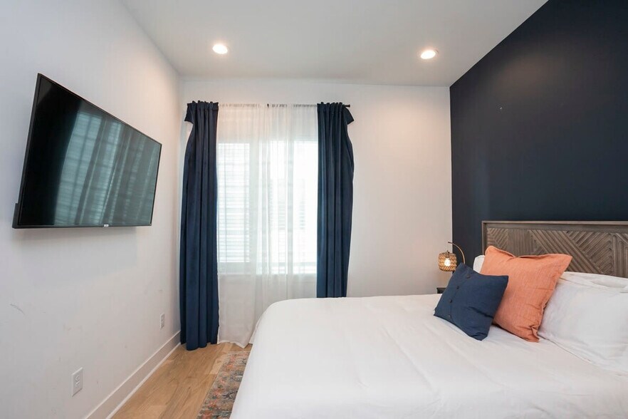 Building Photo - 1035 Scovel St