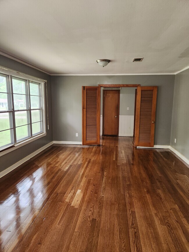 Building Photo - 5863 Canton Park Dr