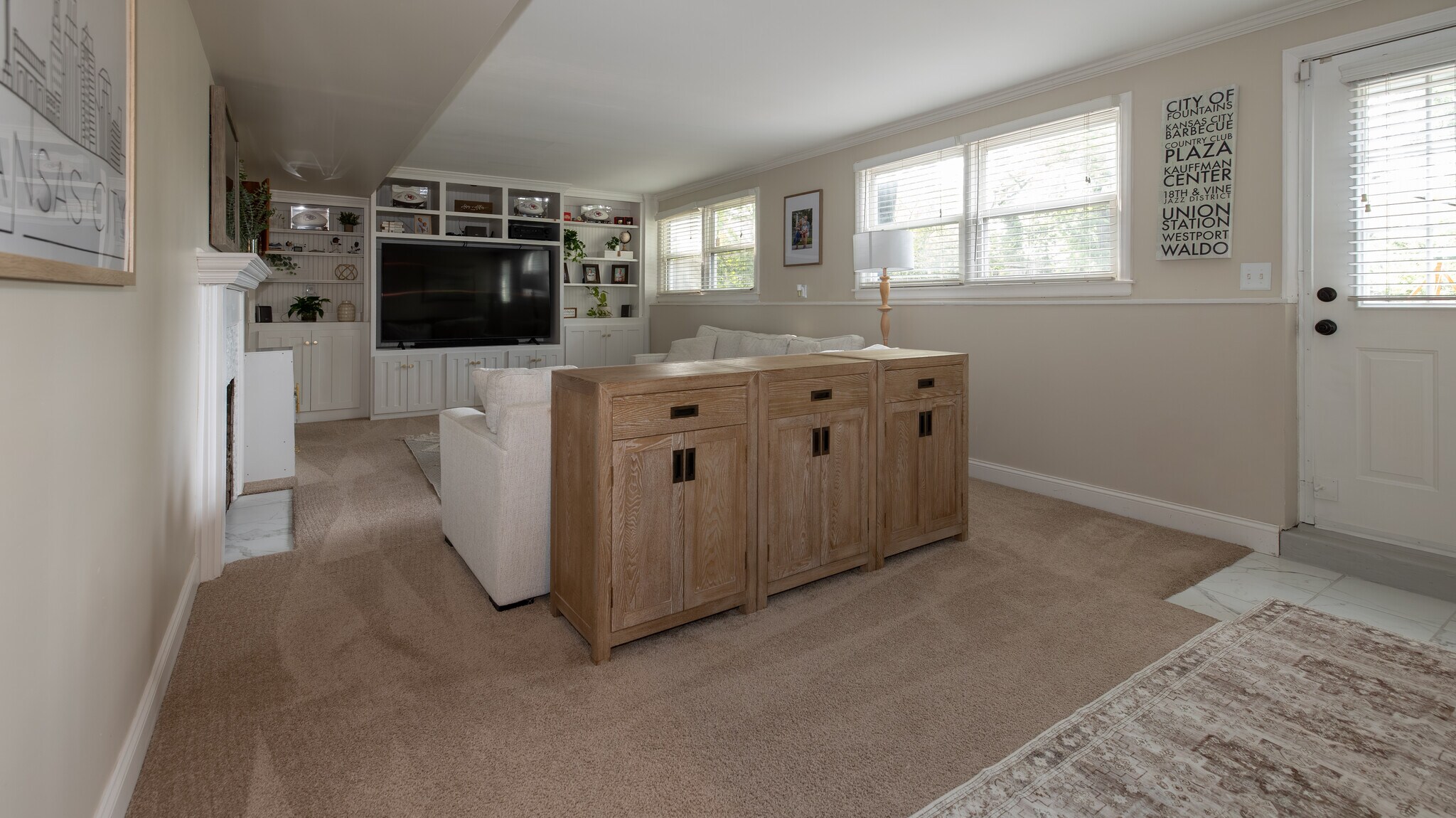 Building Photo - 3808 W 83rd Ter