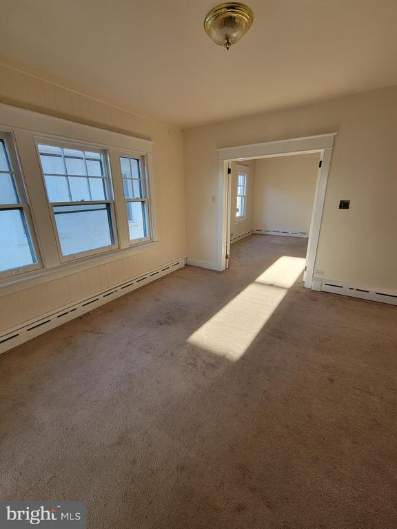 Building Photo - 317 Brower Ave