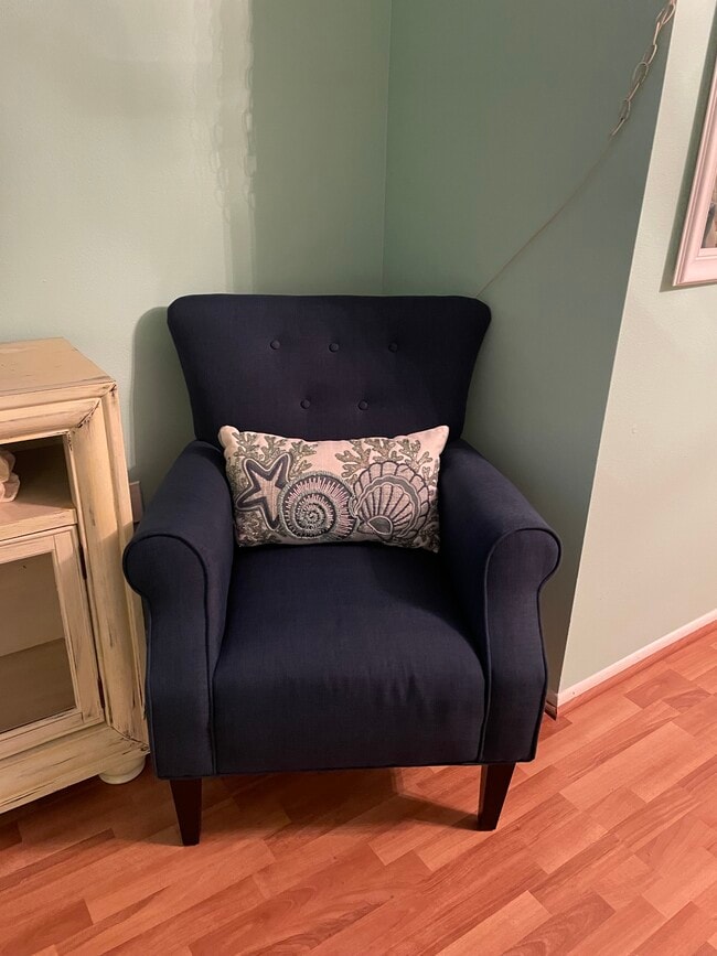 Building Photo - 251 Airport Ave E