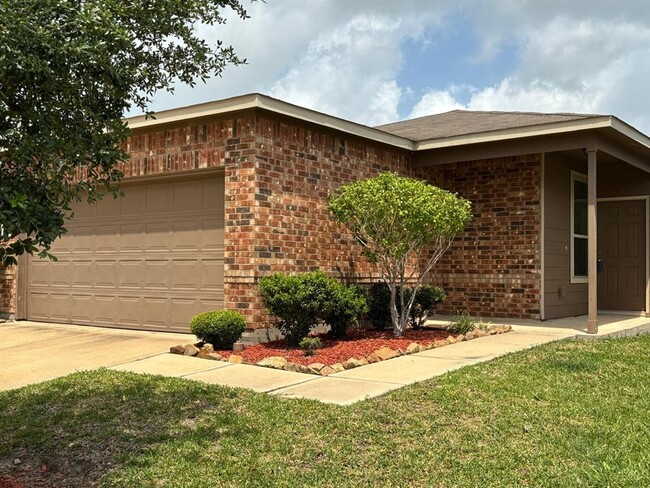 Building Photo - 2711 Skyview Long Dr
