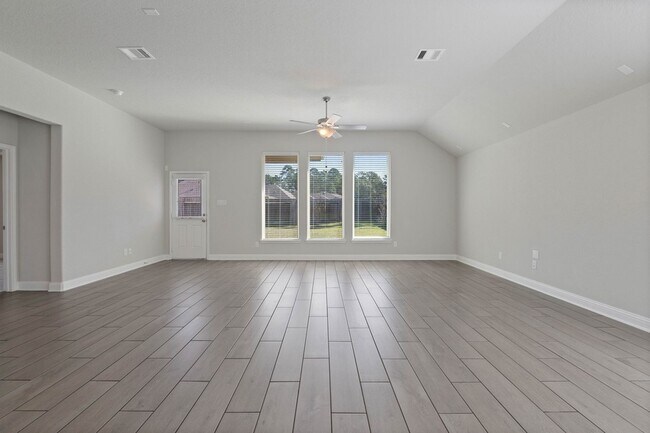 Building Photo - 2811 Ridgecliff Ct