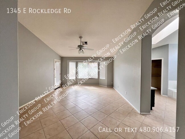 Building Photo - 1345 E Rockledge Rd