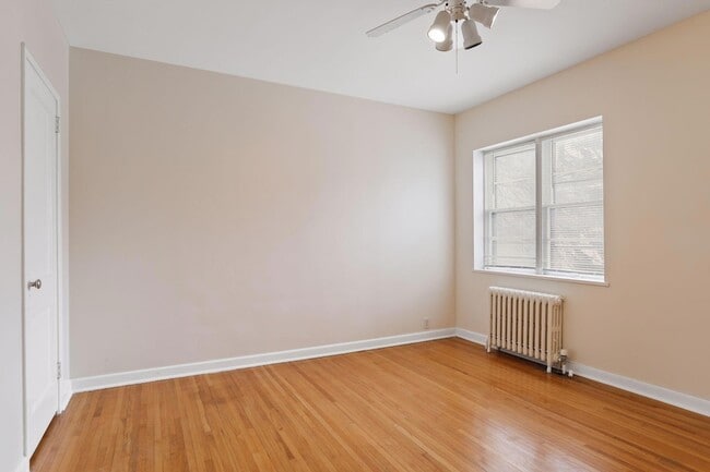 Building Photo - 3136 W Bde Maka Ska Blvd