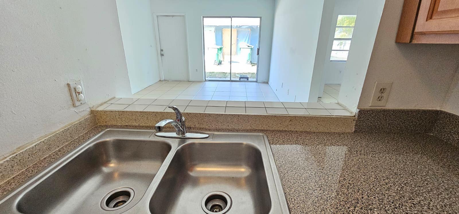 Building Photo - 1491 NW 22nd Ct