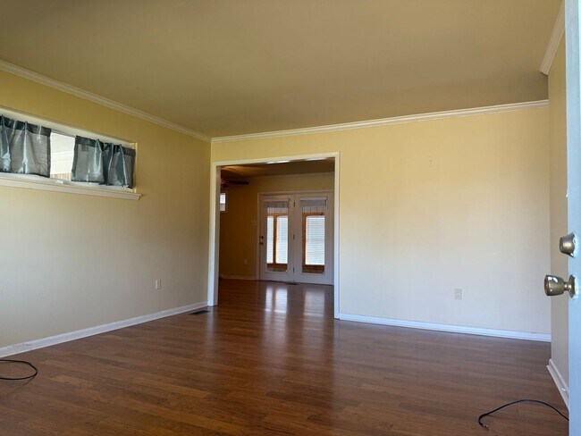 Building Photo - 416 McCain Blvd