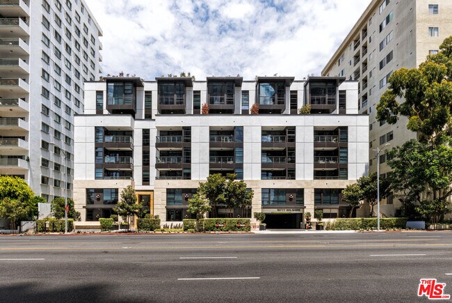 Building Photo - 10777 Wilshire Blvd