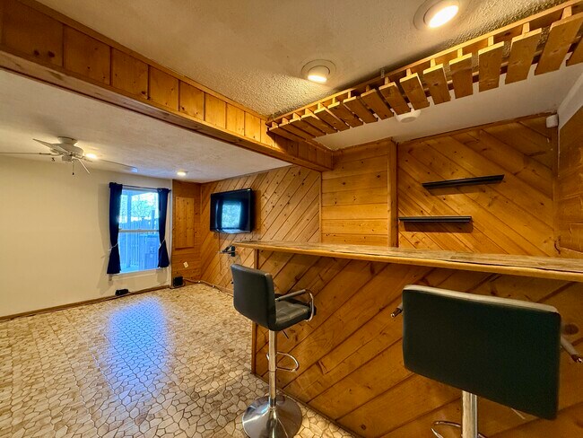 Building Photo - 8152 Mandan Terrace