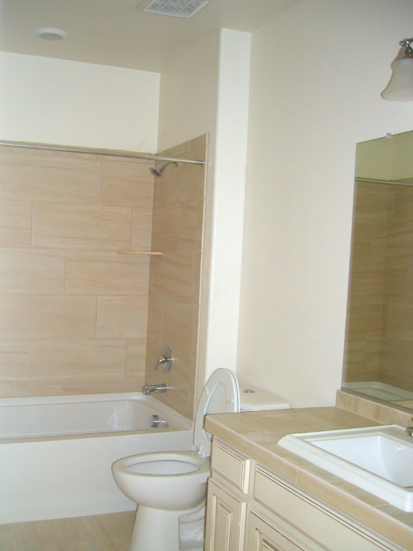 Building Photo - 1726 W Lacewood Pl
