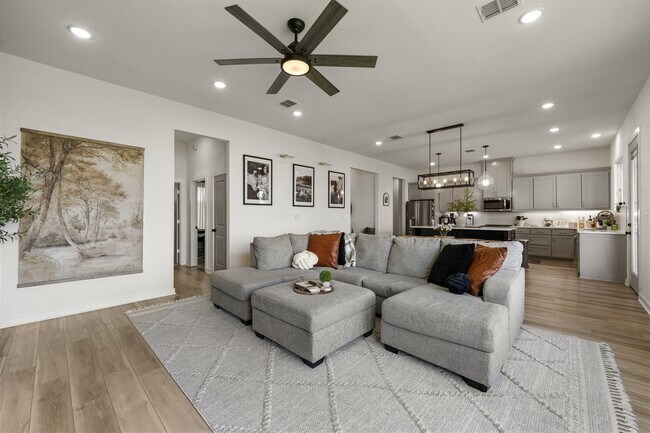 Building Photo - 9925 Bridlewood Ln