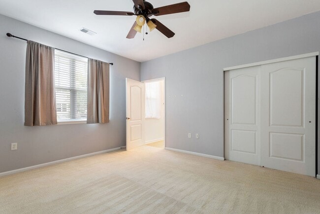 Building Photo - 5329 Warminster Dr
