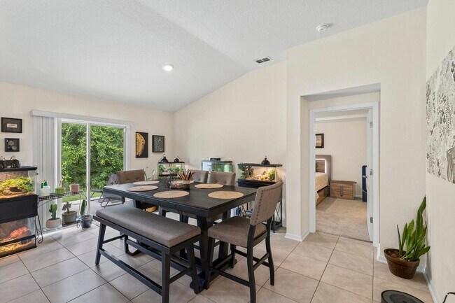 Building Photo - Sawmill Creek 4 bedroom!